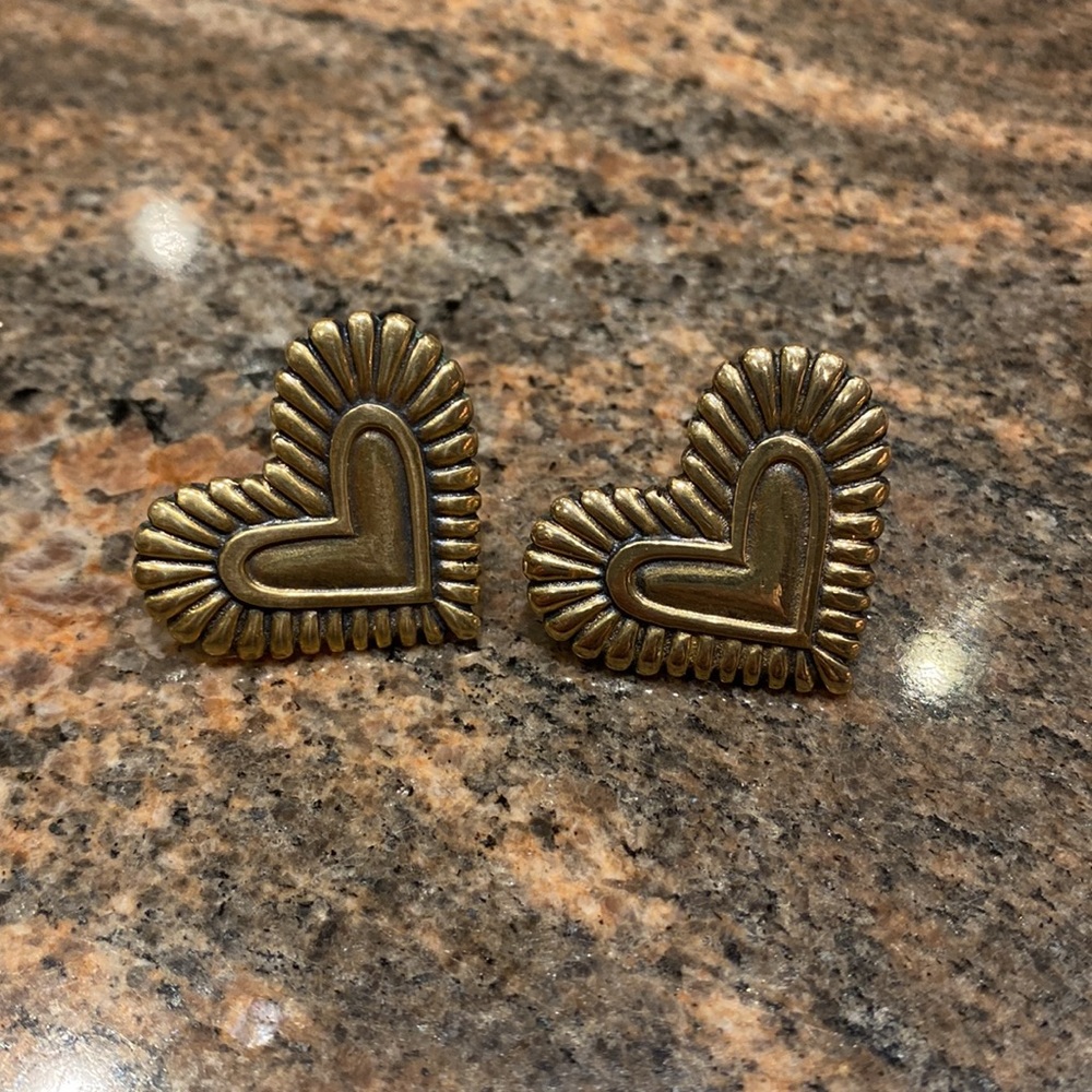 Jeep Collins Brass Heart Earrings - Picture 3 of 8